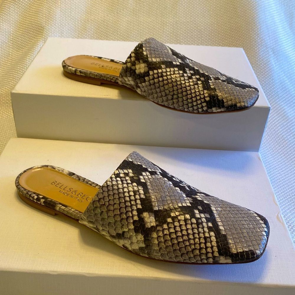 Bells & Becks snake skin leather slide on loafers made in Italy size 36 or 5.5